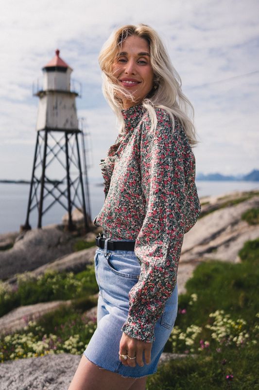 Astrid Skjorte C Green Flower