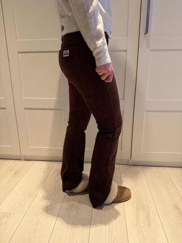 Flare Mahogany