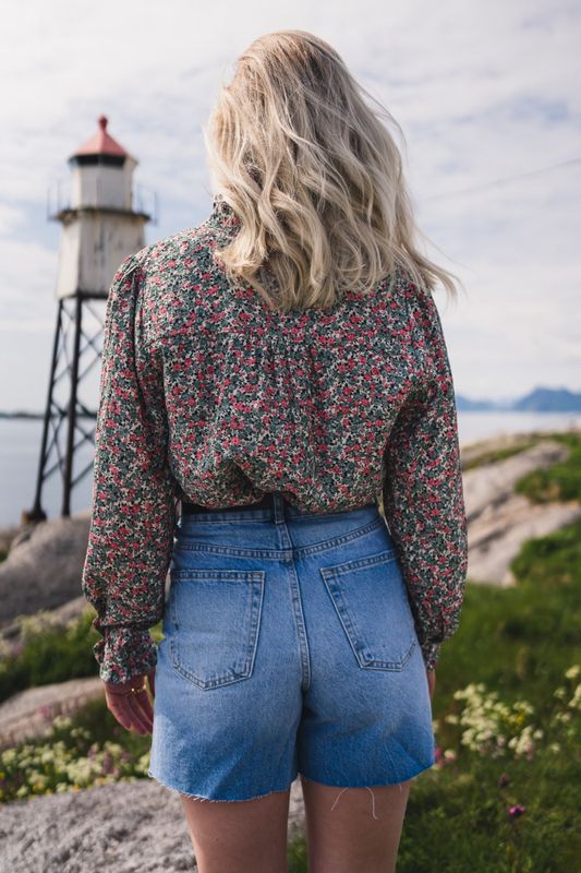 Astrid Skjorte C Green Flower